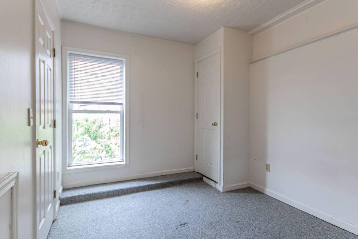 Apartment for rent at 458 High St, Morgantown, WV 26505