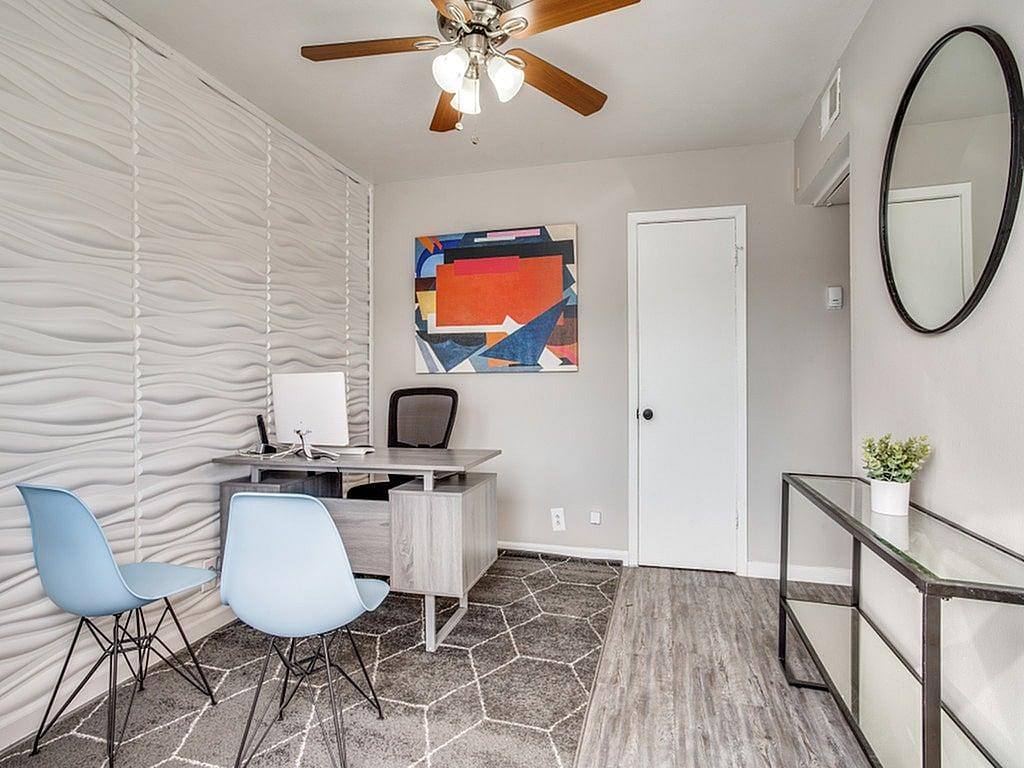 Apartment for rent at Vintage Pads, 212 S Cooper St, Arlington, TX 76013