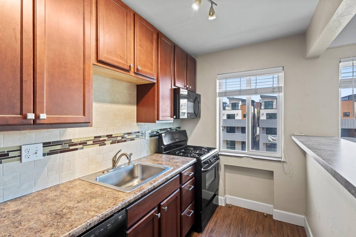 Apartment for rent at 831-861 N Cherry St, Denver, CO 80220