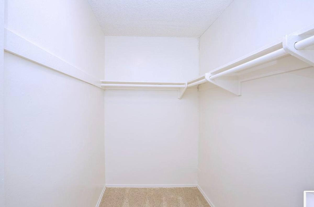 Apartment for rent at 1601 W Orangethorpe, Fullerton, CA 92833