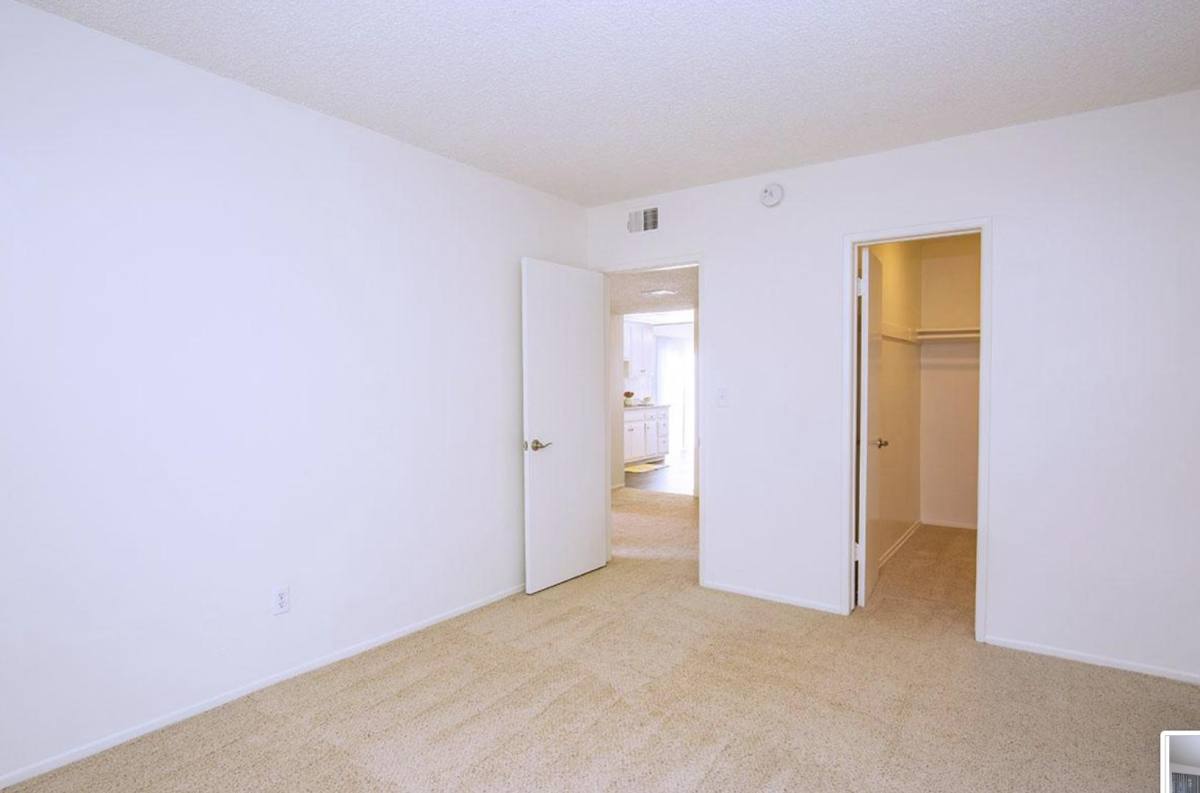 Apartment for rent at 1601 W Orangethorpe, Fullerton, CA 92833