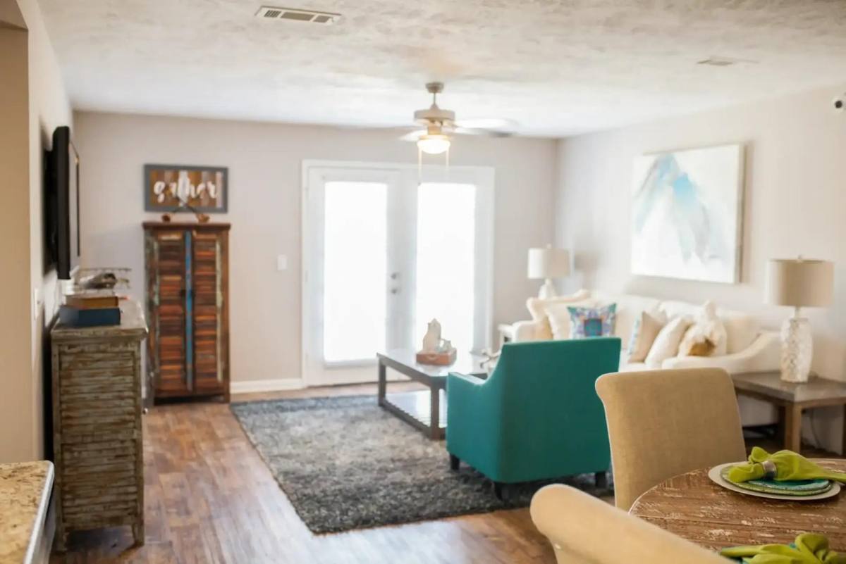 Apartment for rent at 350 Byram Dr, Byram, MS 39272