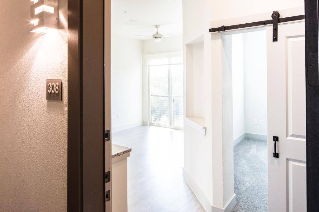 Townhouse for rent at 2101 W Rosedale St, Fort Worth, TX 76104