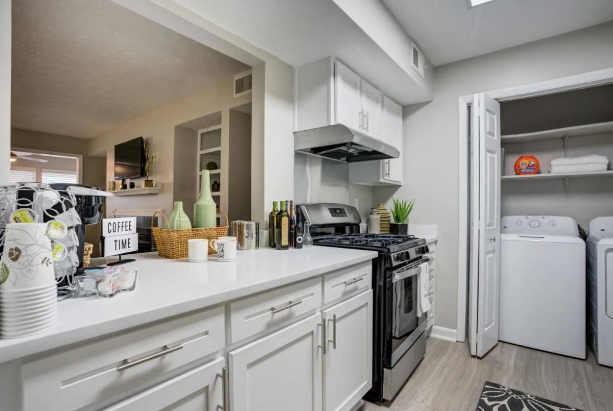 Apartment for rent at 1909 Eyrie Court, Raleigh, NC 27606