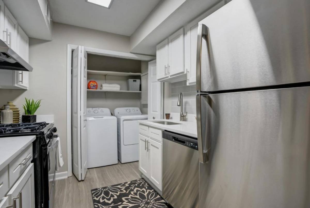 Apartment for rent at 1909 Eyrie Court, Raleigh, NC 27606