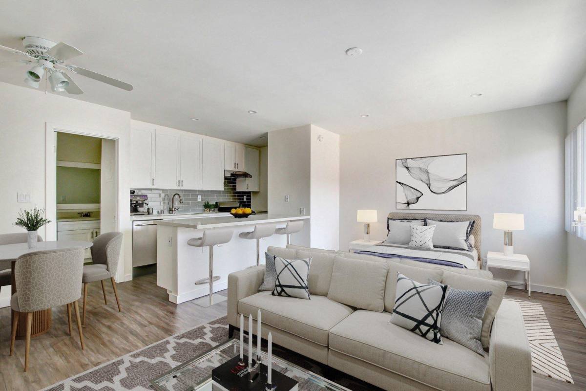 Apartment for rent at 14849 Vanowen St, Van Nuys, CA 91405