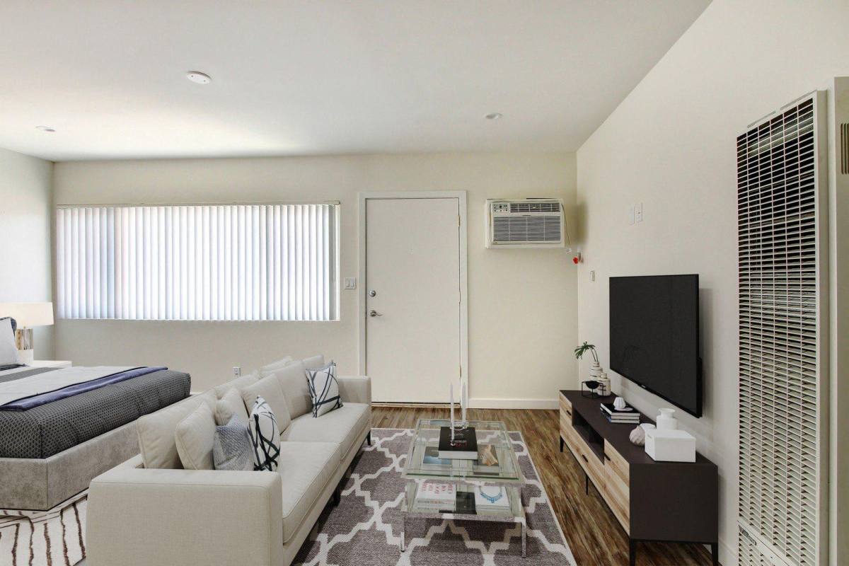 Apartment for rent at 14849 Vanowen St, Van Nuys, CA 91405
