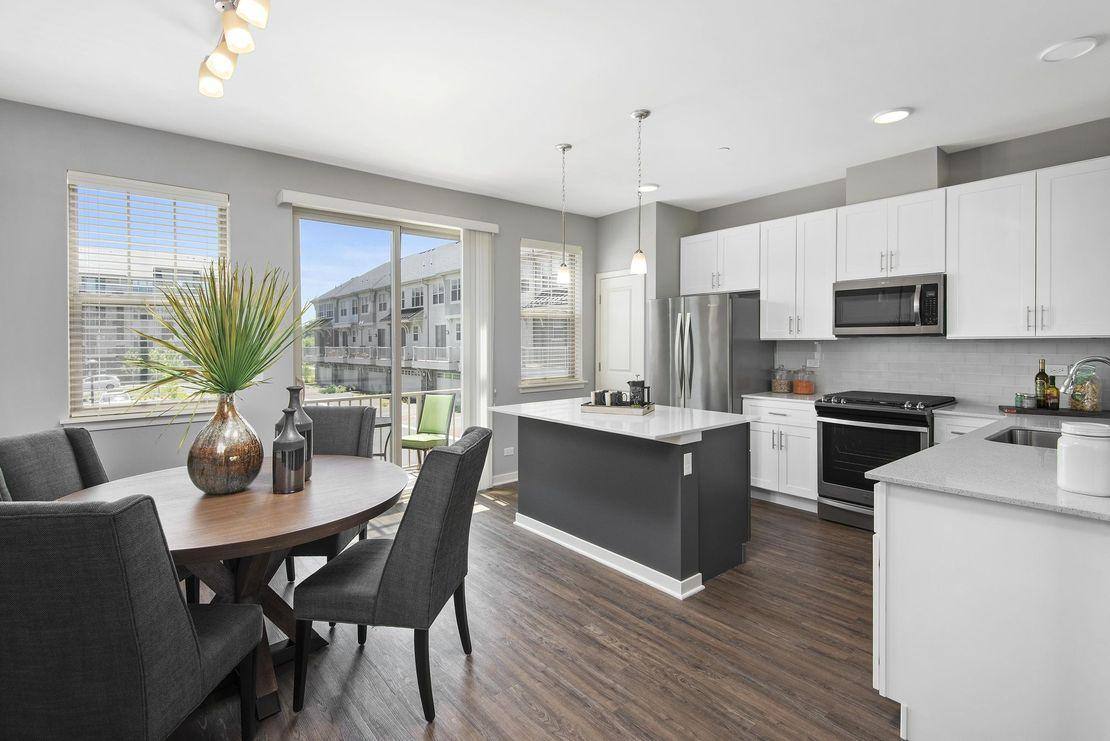Apartment for rent at 21599 W Field Court, Barrington, IL 60010