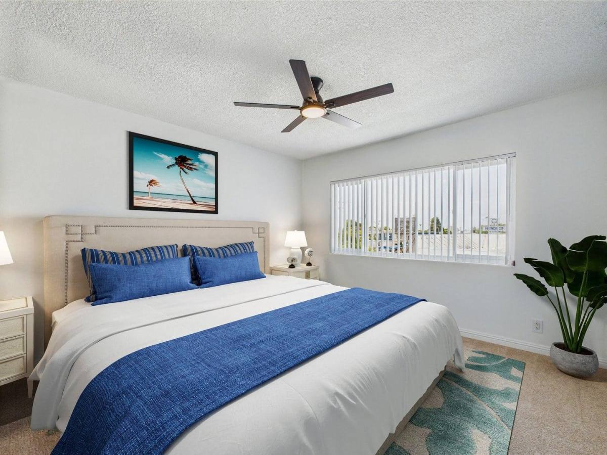 Apartment for rent at 1717 Ocean Park Blvd, Santa Monica, CA 90405