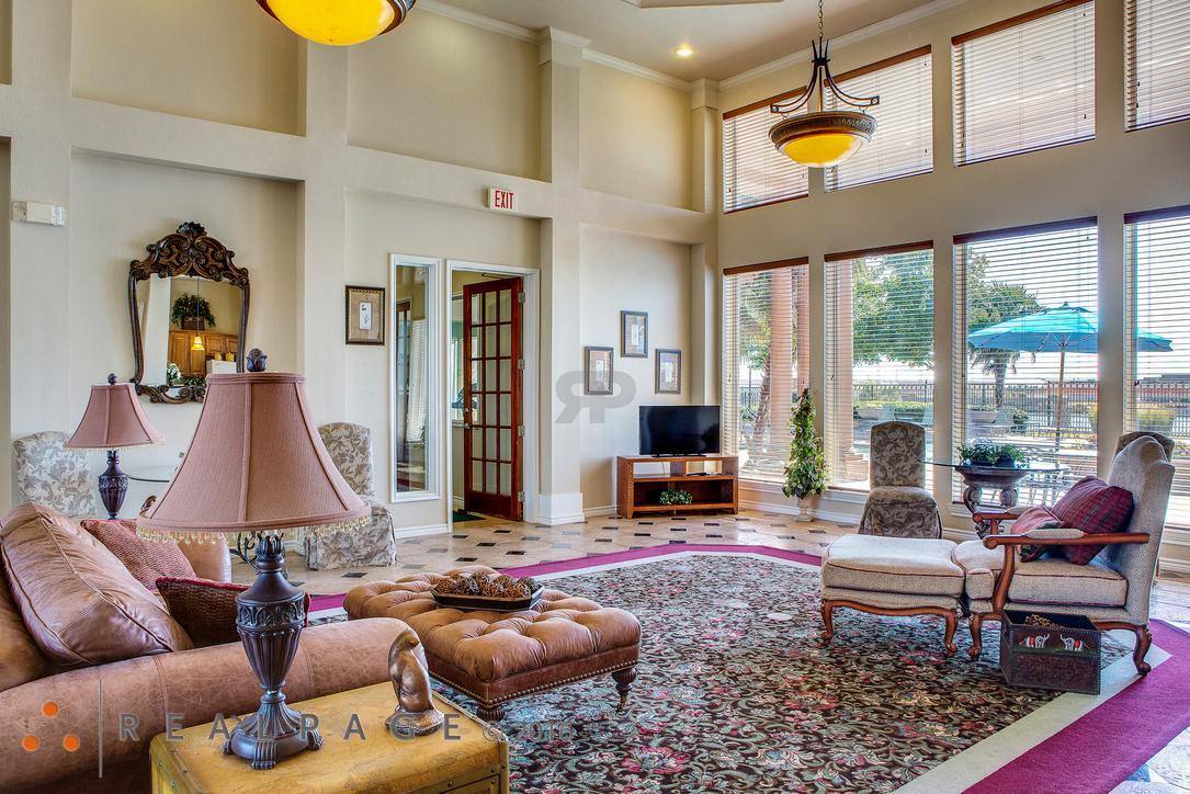 Apartment for rent at Blue Lake Villas, 155 Lakeside Dr, Waxahachie, TX 75165