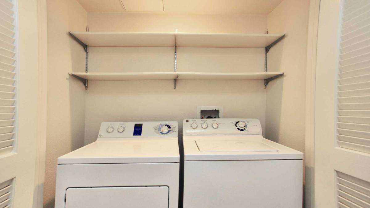 Apartment for rent at 3165 Sawtelle Blvd, Los Angeles, CA 90066