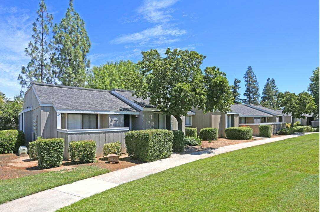 Apartment for rent at River Park Villas, 7625 N 1st St, Fresno, CA 93720