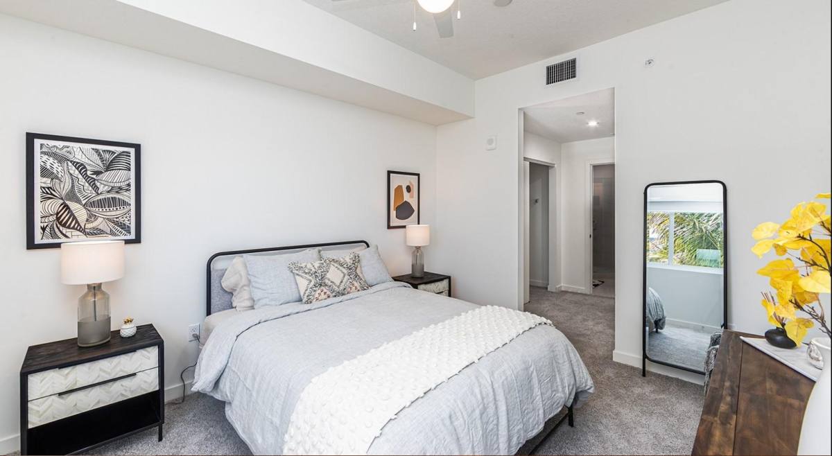 Apartment for rent at 1601 N Dixie Highway, Lake Worth Beach, FL 33460