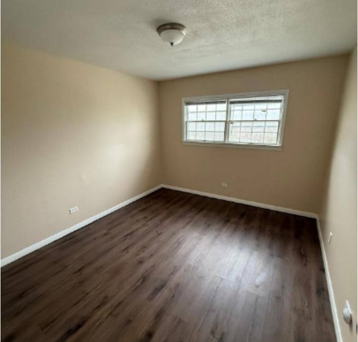Apartment for rent at 105 S Elder Lane, Decatur, IL 62522