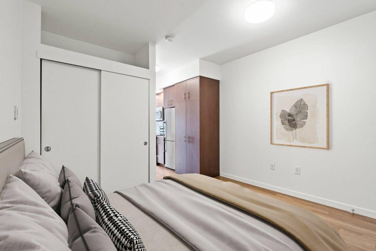 Apartment for rent at Division Street, 4725 SE Division St, Portland, OR 97206