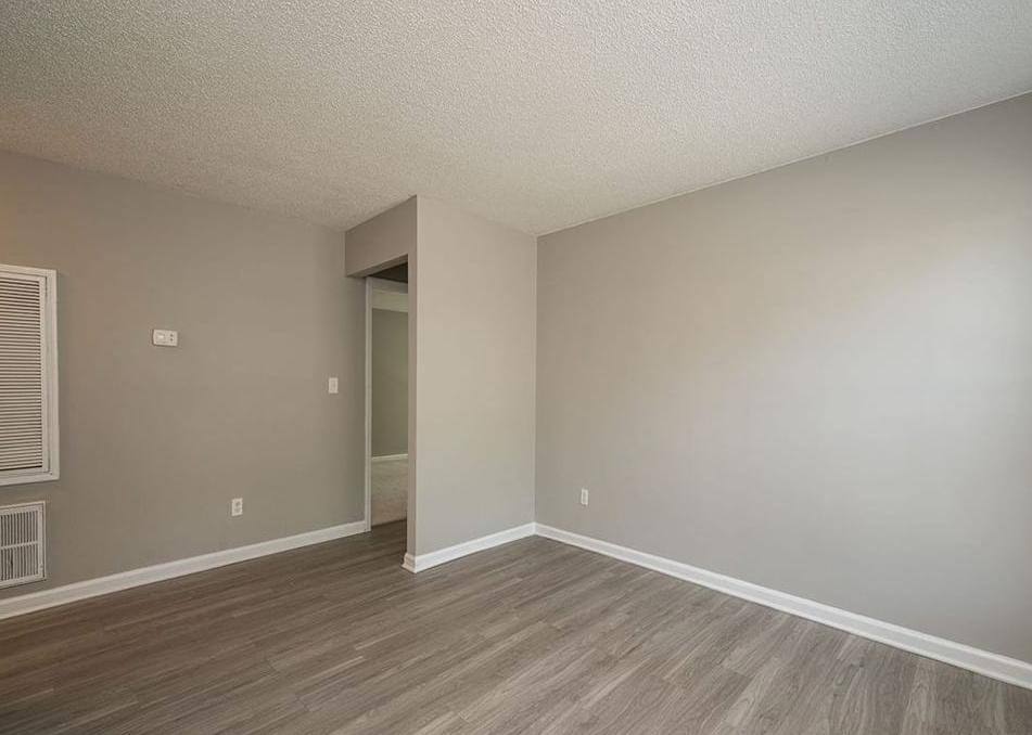 Apartment for rent at Willow Bend, 1718 Palmer St, Durham, NC 27707