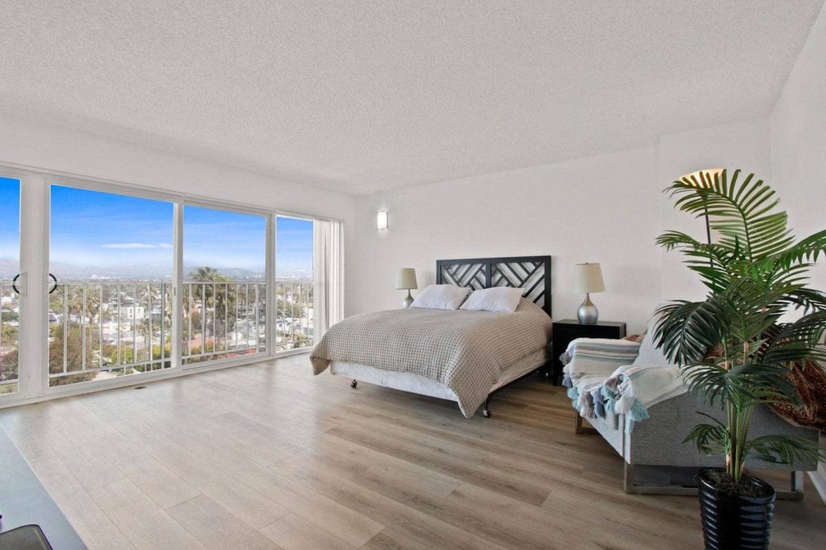 Apartment for rent at 415 Washington Blvd, Marina Del Rey, CA 90292
