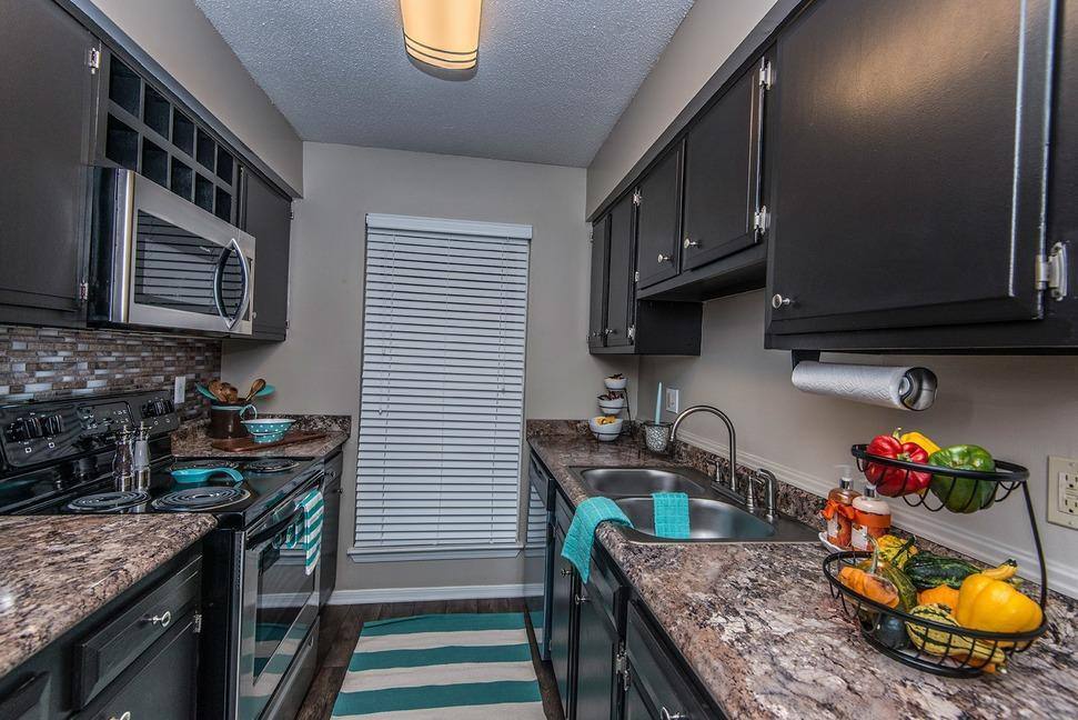 Apartment for rent at Spanish Oaks Apartment Homes, 1515 Ashley River Rd, Charleston, SC 29407