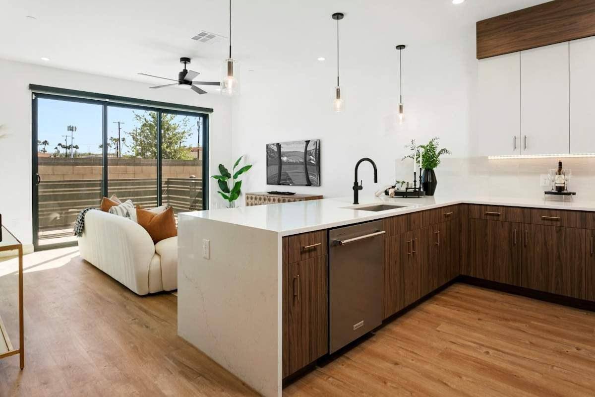Apartment for rent at Sherwood Towne, 2920 N 56th St, Phoenix, AZ 85018