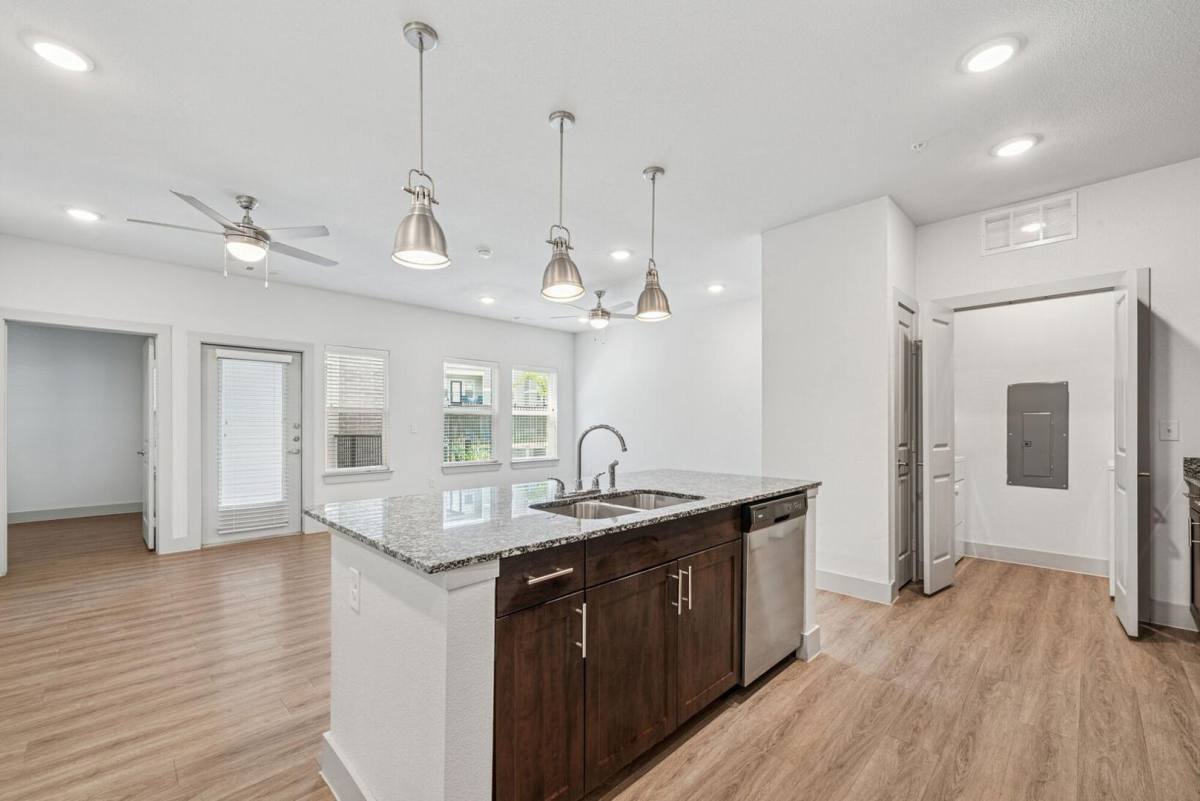 Apartment for rent at Plum Tree, 4200 S Washington St, Kaufman, TX 75142