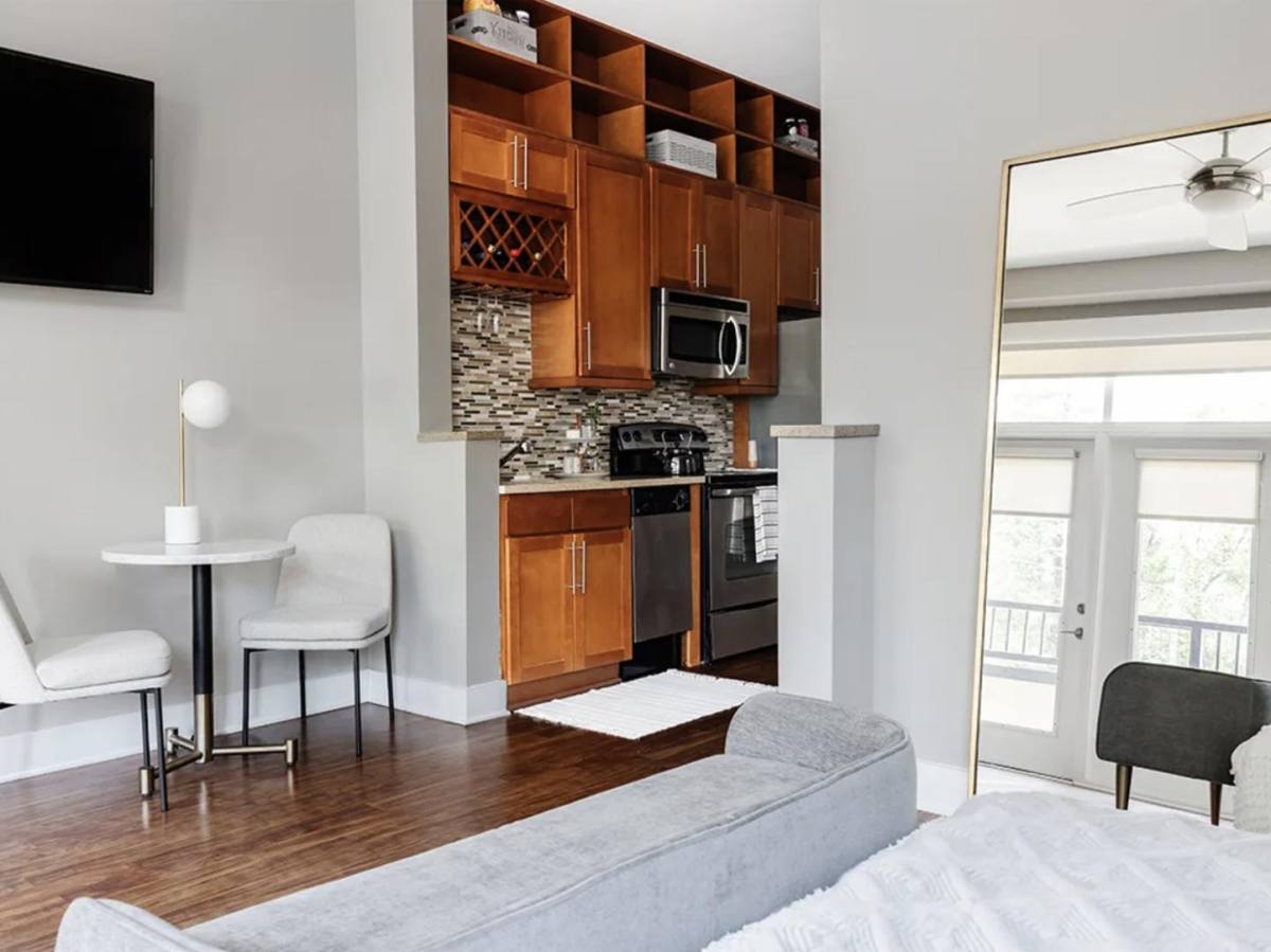Apartment for rent at 600 St Mary's, Raleigh, NC 27605