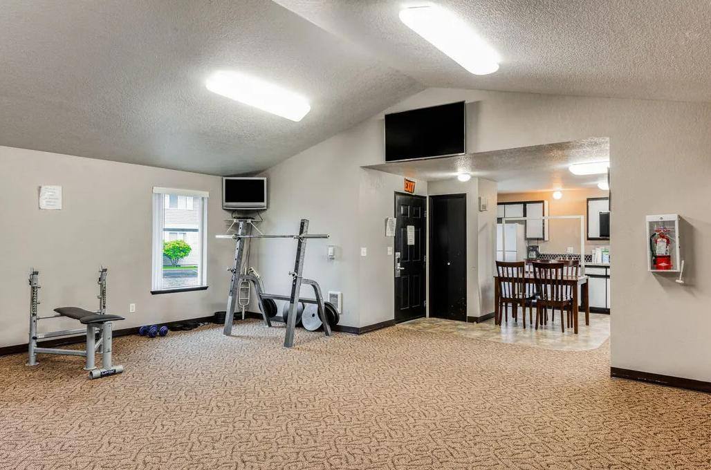 Apartment for rent at 626 Parkmeadow Loop NE, Salem, OR 97303