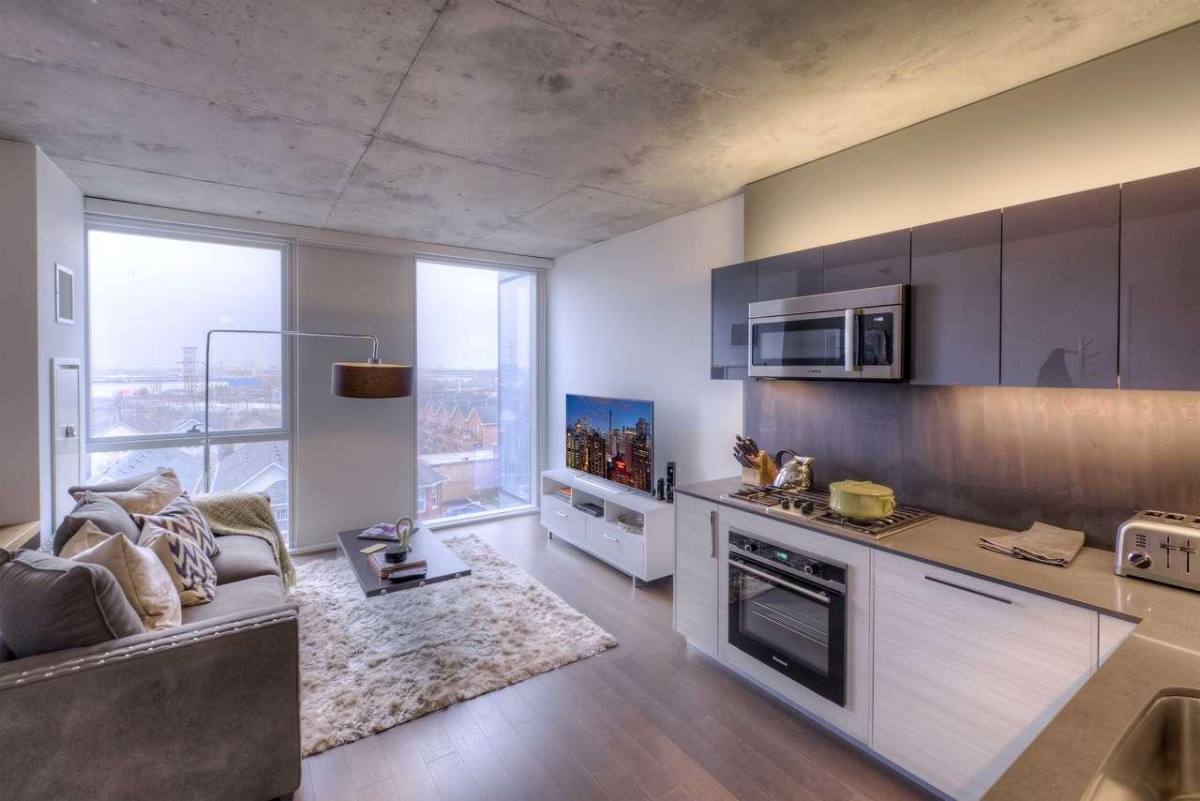 Apartment for rent at 625 W Division St, Chicago, IL 60610