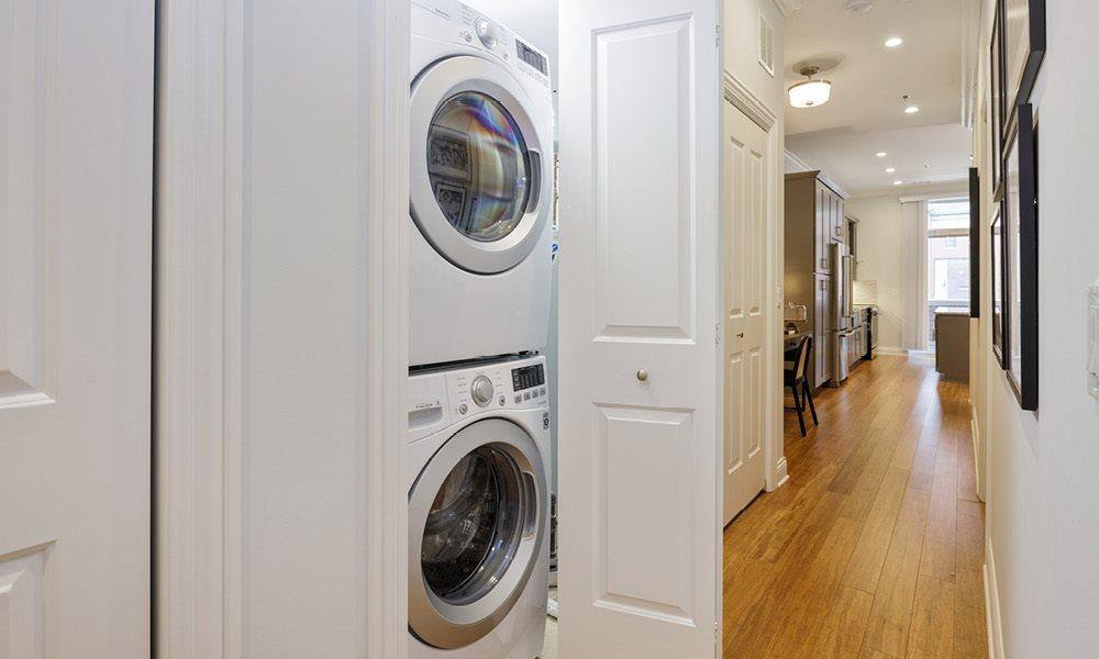 Apartment for rent at 1050 W Monroe St, Chicago, IL 60607