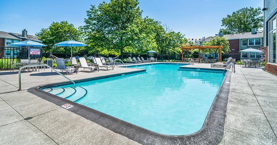 Apartment for rent at 896 Benedetti Dr, Naperville, IL 60563