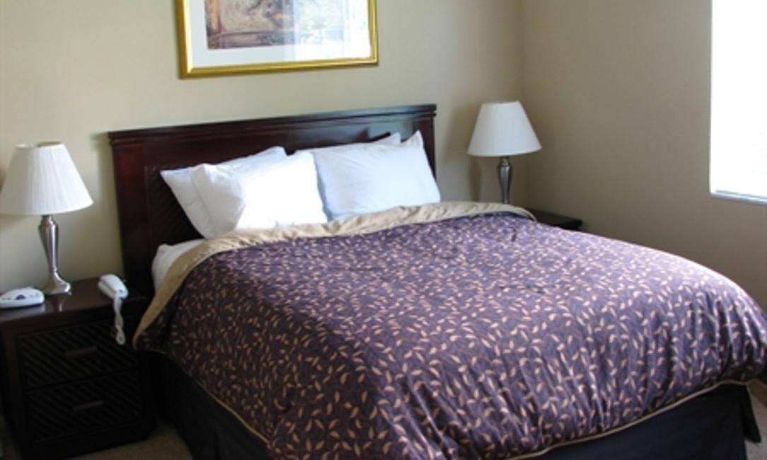 Apartment for rent at The Barrington Club, 10700 W Sample Rd, Coral Springs, FL 33065
