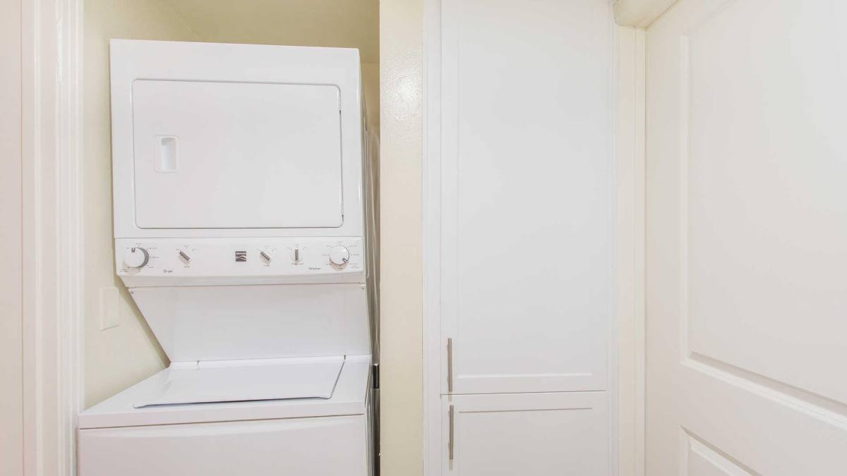 Apartment for rent at 1455 4th St, Santa Monica, CA 90401
