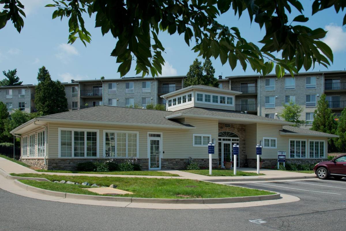 Apartment for rent at 4905 Southland Ave, Alexandria, VA 22312