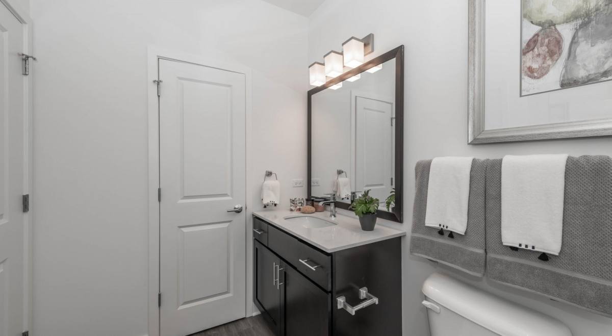 Apartment for rent at 2200 Progress Parkway, Schaumburg, IL 60173