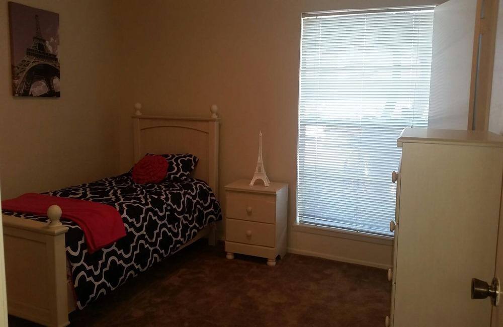 Apartment for rent at Miramonte, 929 Saint Paul Dr, Richardson, TX 75080