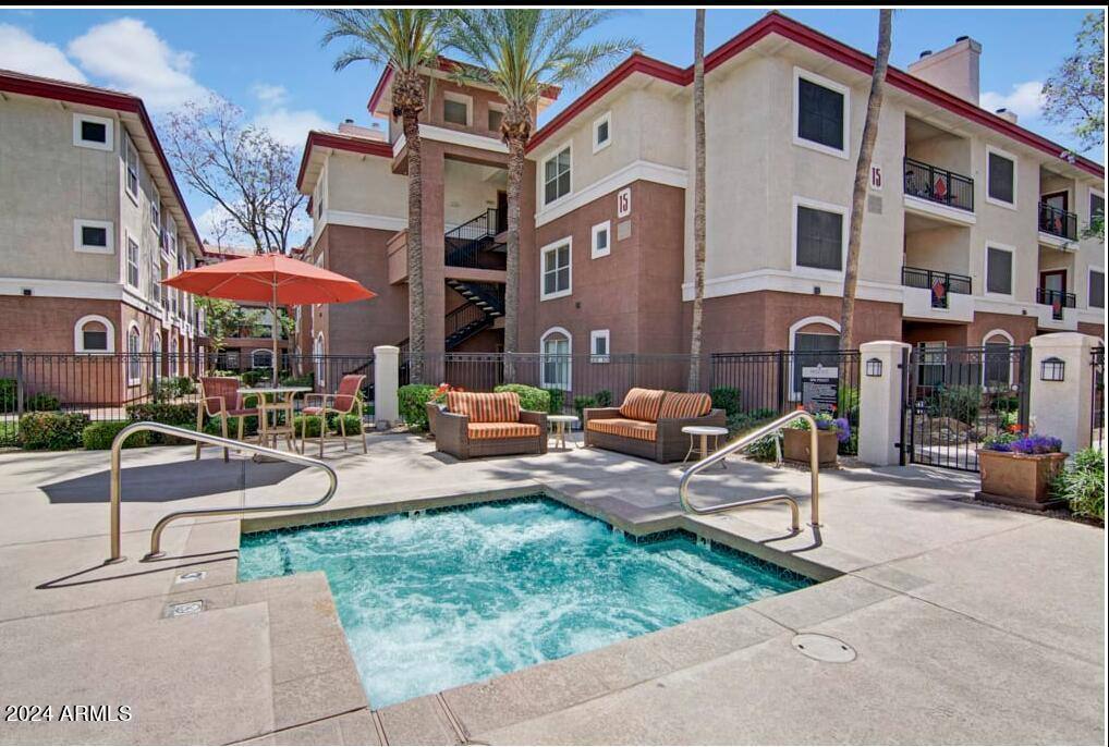 Apartment for rent at 411 E Indian School Rd, Phoenix, AZ 85012