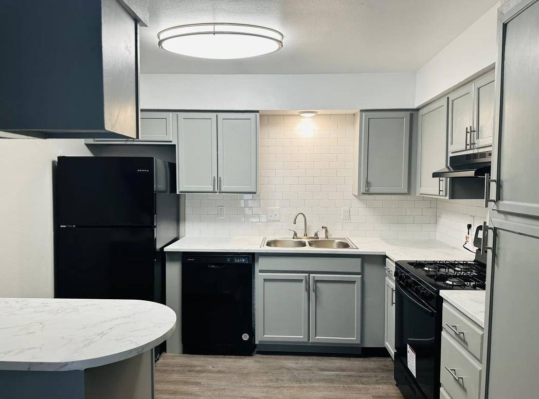 Apartment for rent at Citadel Suites Apartment Homes, 5113 N Brookline Ave, Oklahoma City, OK 73112