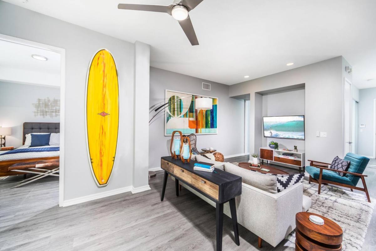 Apartment for rent at 4055 Redwood Ave, Marina Del Rey, CA 90292
