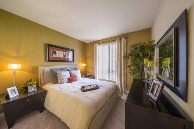 Apartment for rent at 4055 Redwood Ave, Marina Del Rey, CA 90292