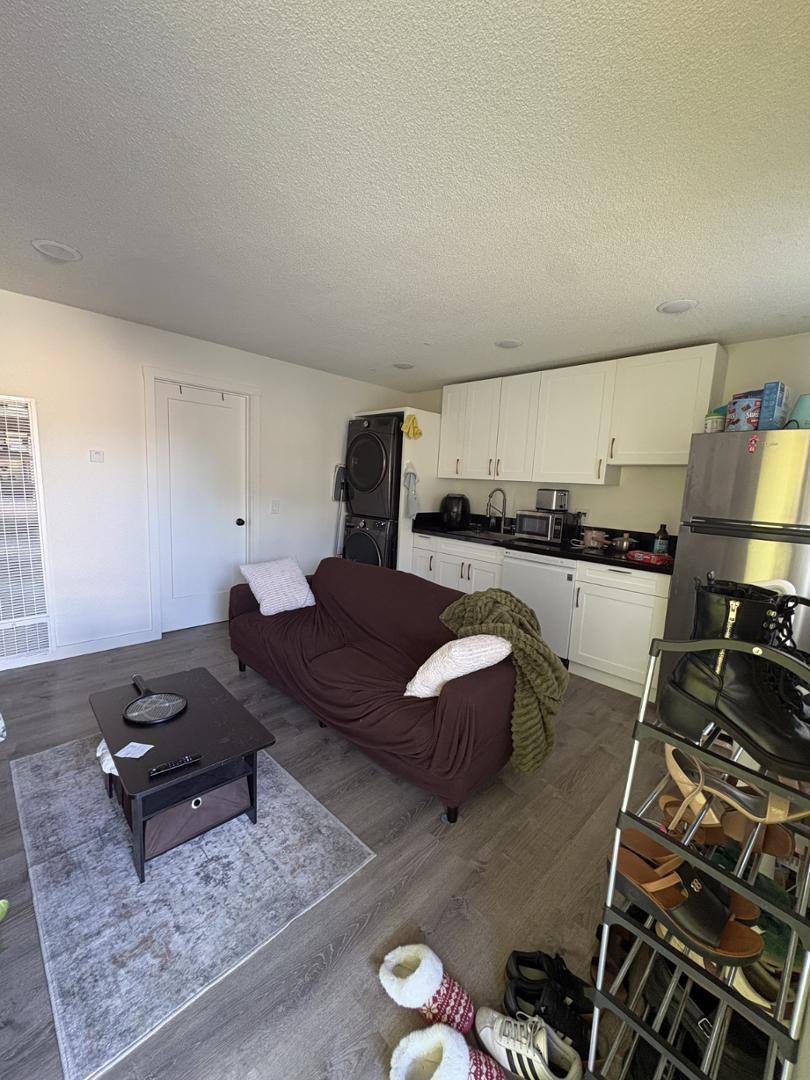 Apartment for rent at 850 Camino Pescadero, Goleta, CA 93117