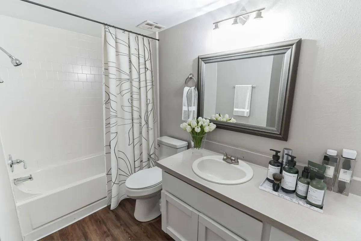 Apartment for rent at 7601 Lomas Blvd NE, Albuquerque, NM 87110