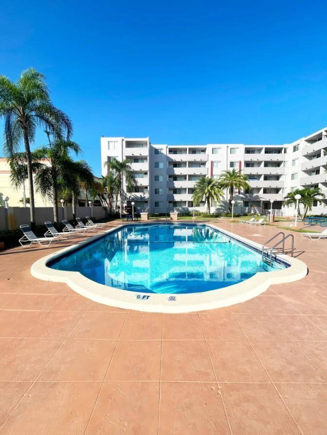 Apartment for rent at 999 NE 167th St, Miami, FL 33162