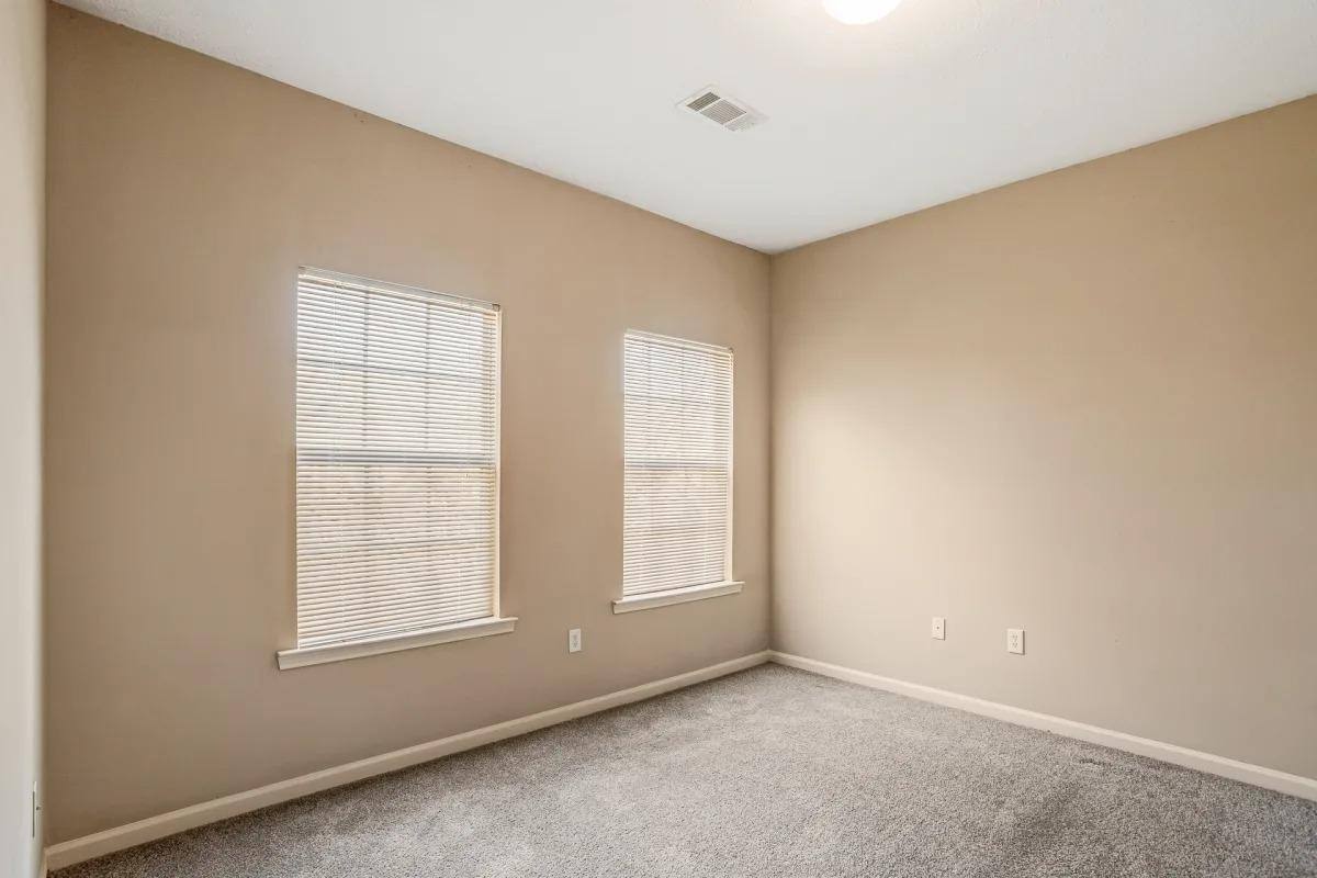 Apartment for rent at Cameron Park, 3856 Noble St, Jackson, MS 39209