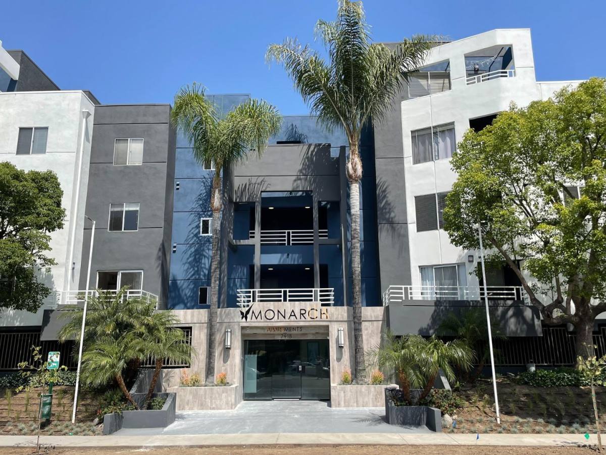 Apartment for rent at Pinetree Terrace, 7918 Reseda Blvd, Reseda, CA 91335