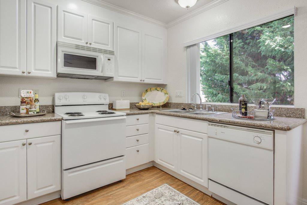 Apartment for rent at Alicia Plaza, 25212 Stockport, Laguna Hills, CA 92653