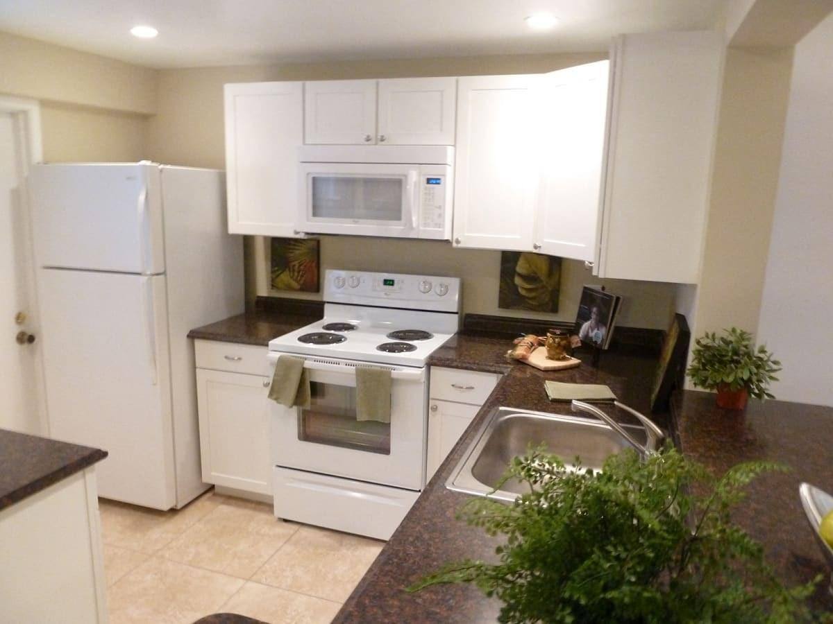 Apartment for rent at 3921 Crystal Lake Dr, Pompano Beach, FL 33064