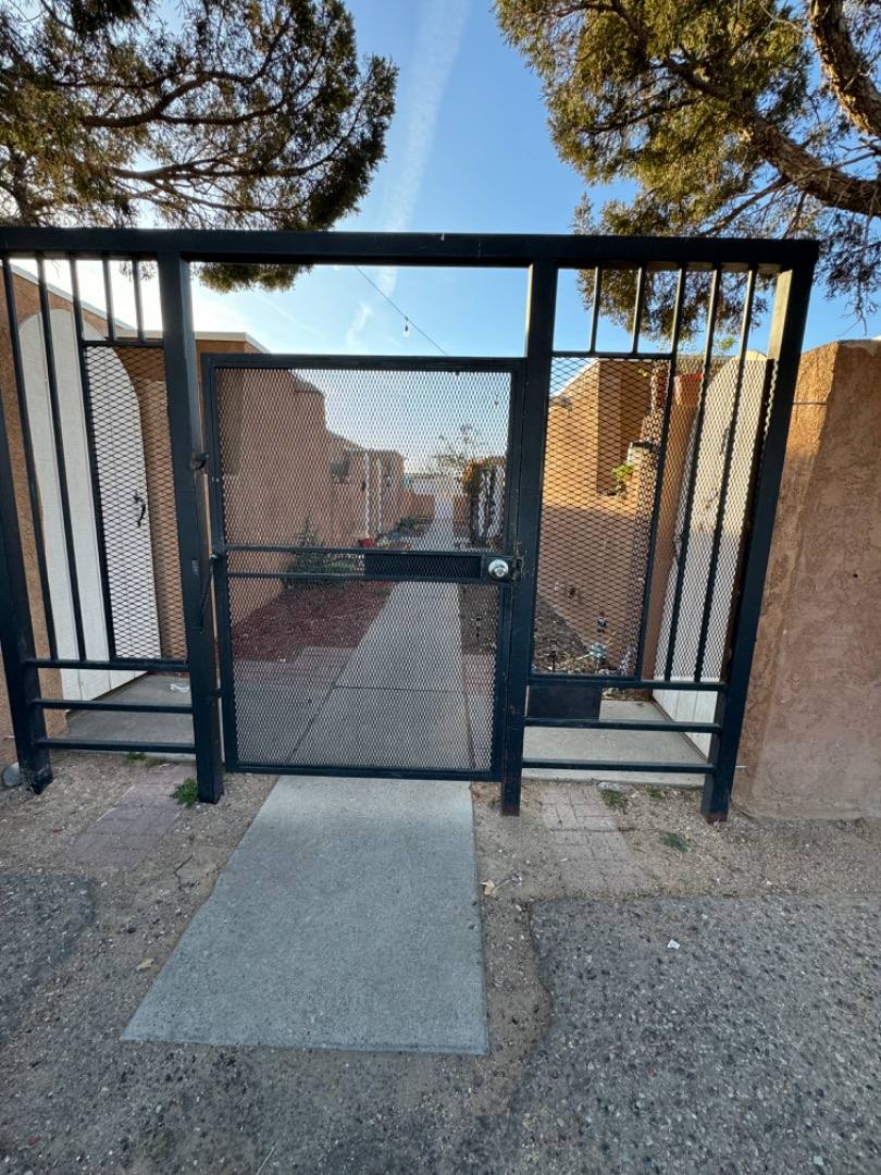 Apartment for rent at 932 San Pedro Dr SE #932-4, Albuquerque, NM 87108