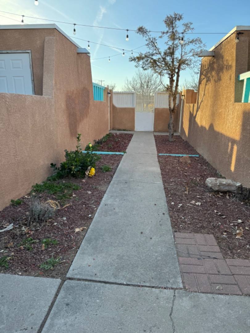 Apartment for rent at 932 San Pedro Dr SE #932-4, Albuquerque, NM 87108