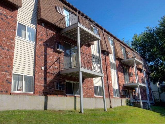 Apartment for rent at 240 Varnum Ave, Lowell, MA 01854