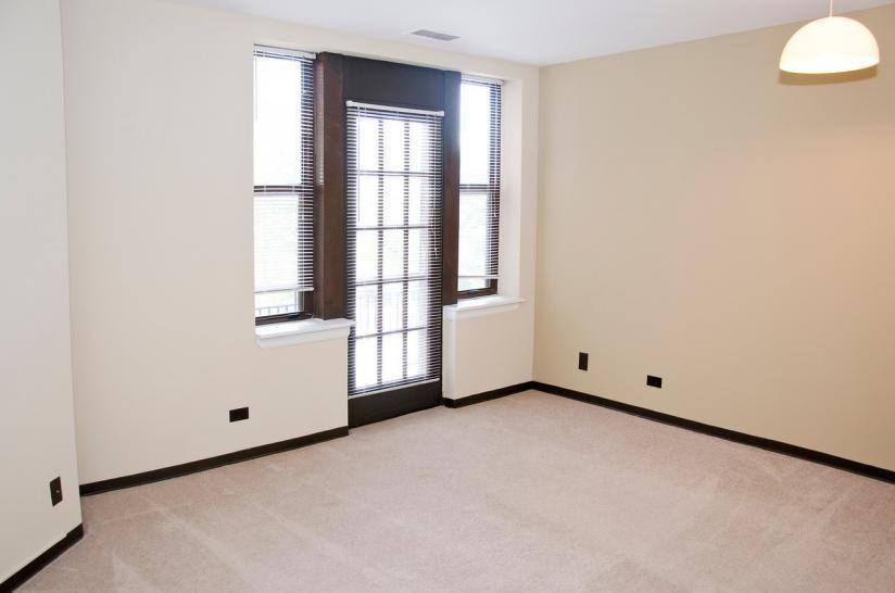 Apartment for rent at 1380 E Hyde Park Blvd, Chicago, IL 60615