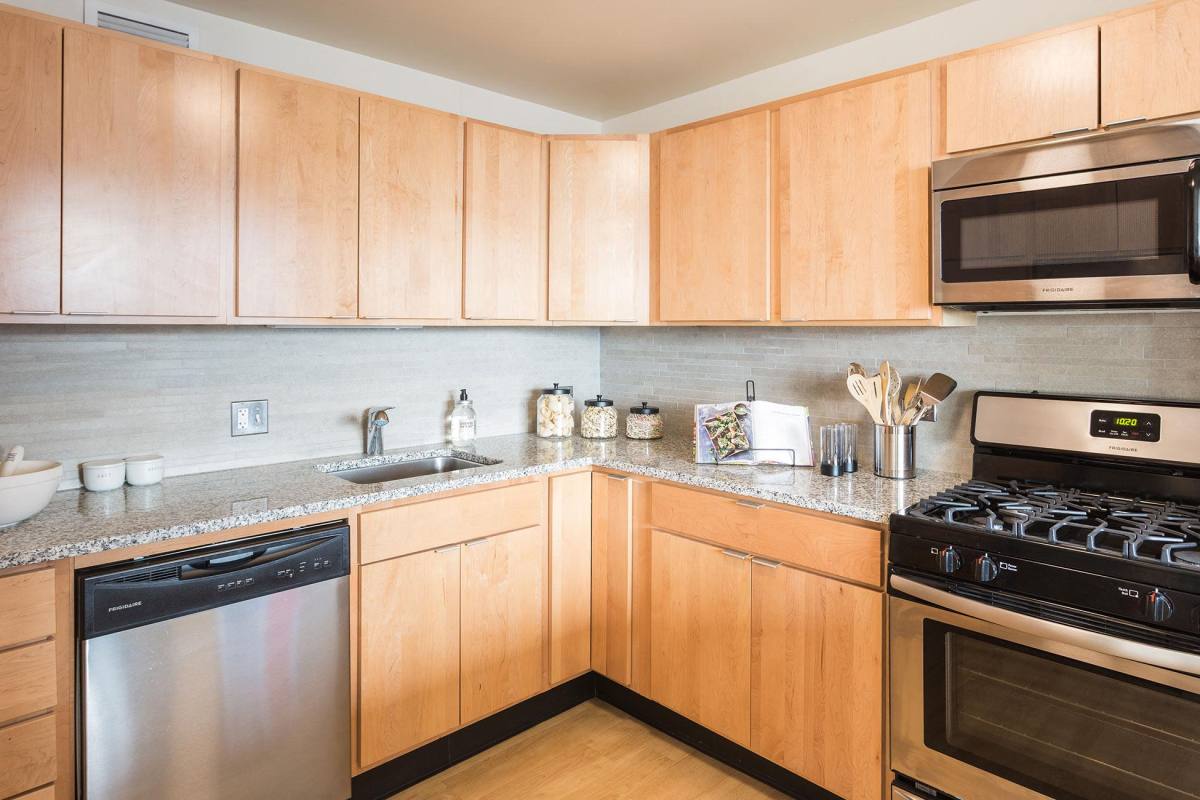 Apartment for rent at 2101 S Michigan Ave, Chicago, IL 60616